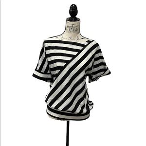 White House Black Market Top Size Small